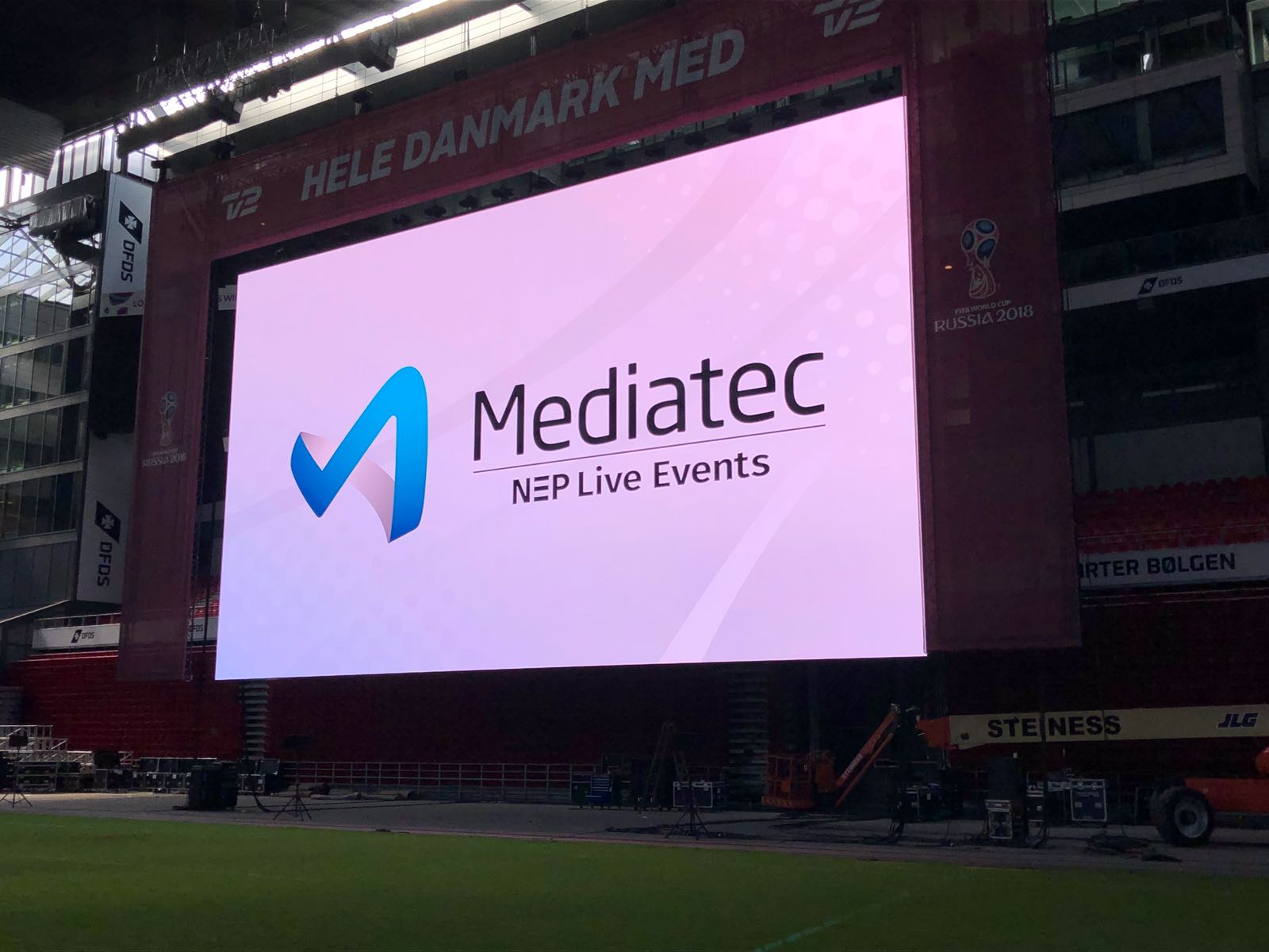 ROE Visual LED Panels Used To Largest LED Screen ROE Visual